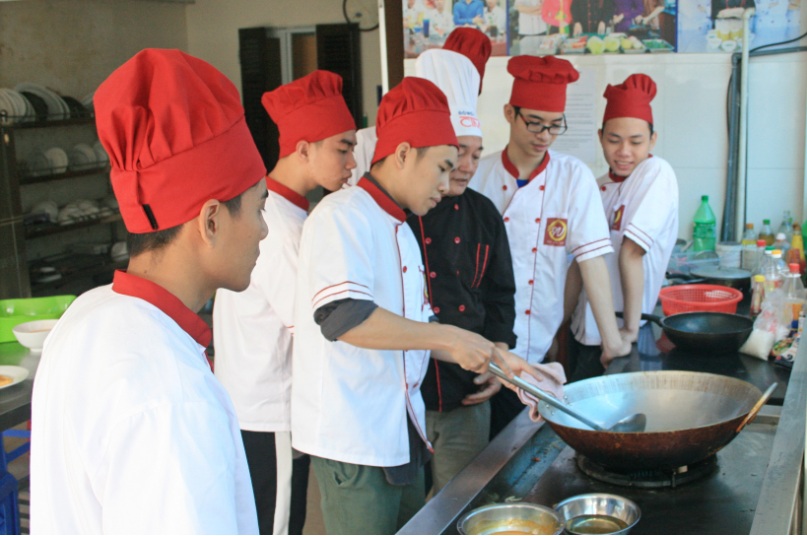 9 bí quyết học nấu ăn cơ bản dành cho người mới bắt đầu giáo dục nghề