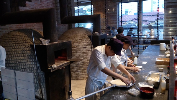 Nhà hàng Pizza 4P tuyển nhân viên bếp tại Hà Nội
