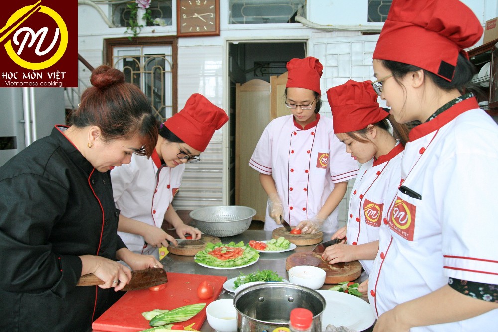 8/8/2019 Khai giảng khóa học nấu ăn gia đình chất lượng tại Hà Nội