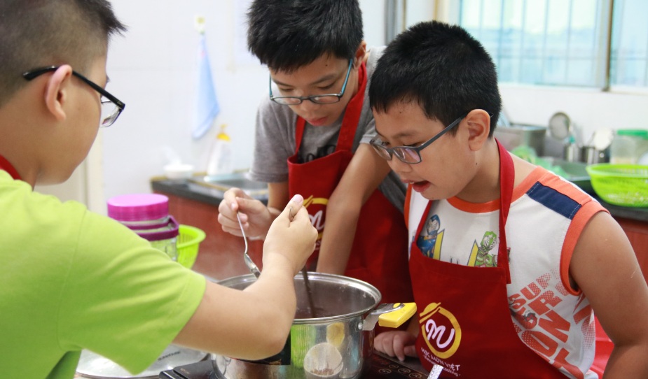 giáo dục nghề lớp học nấu ăn trẻ em