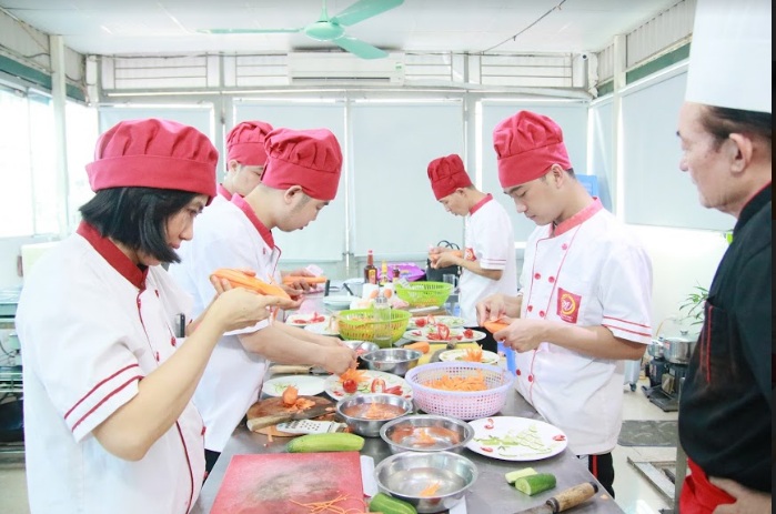 khóa học đầu bếp Việt_giáo dục nghề