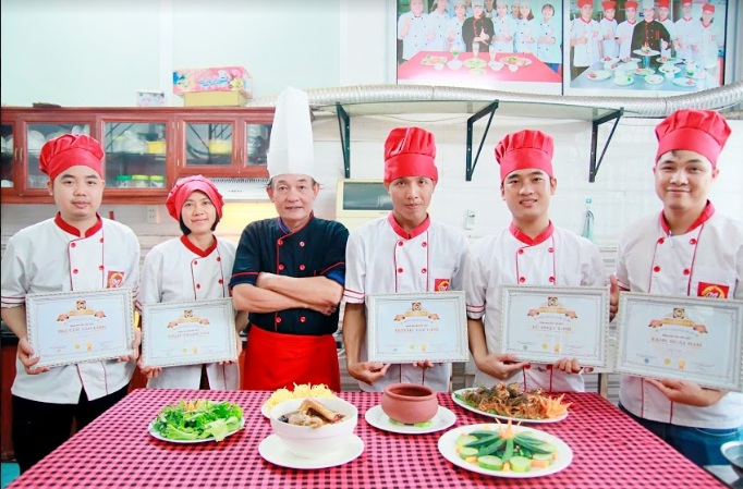 26/10/2020 khai giảng Khóa học Đầu bếp Việt tại Hà Nội