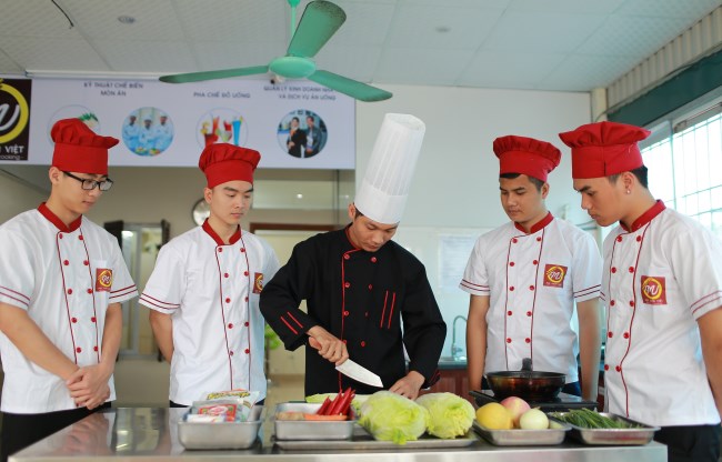 Học Trung cấp Nấu ăn để có việc làm ngay sau khi tốt nghiệp