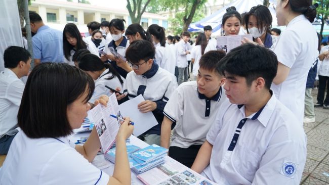 12/08 Bắt đầu quy trình lọc ảo 2024, 6 lần quyết định kết quả trúng tuyển đại học 2024